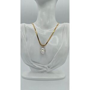 Oshena Pearl Pendant Necklace Women OS Gold Herringbone Chain Baroque Coastal